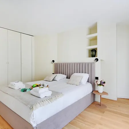 Cmg Universite - Pont De L'alma Διαμέρισμα *